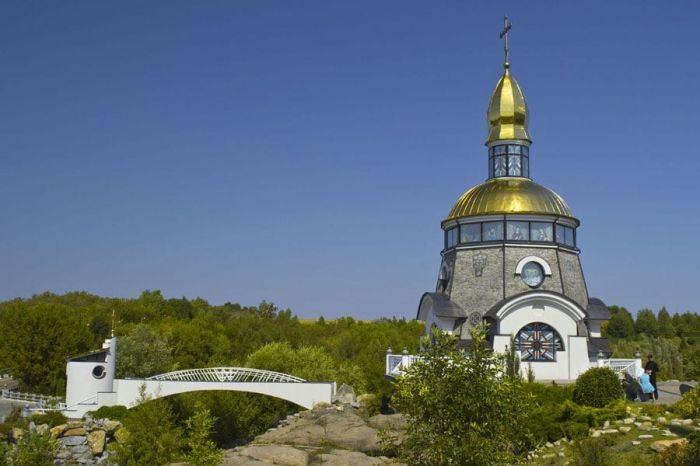 Храмы Киевской области в селе Буки