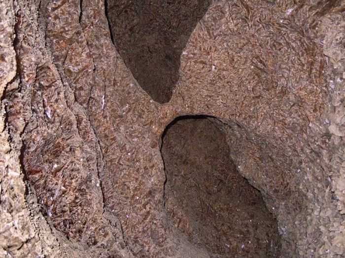 «Гострі Говди» -  острые скалы подземного мира