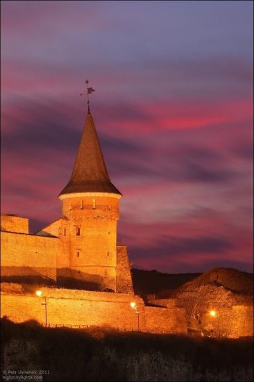 Кам'янець-Подільський: фортеця на світанку