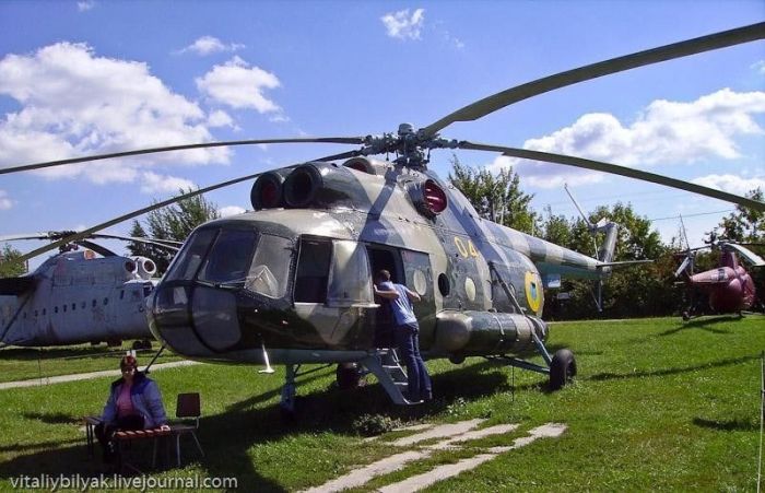 Киевский музей авиации: В бой идут одни старики