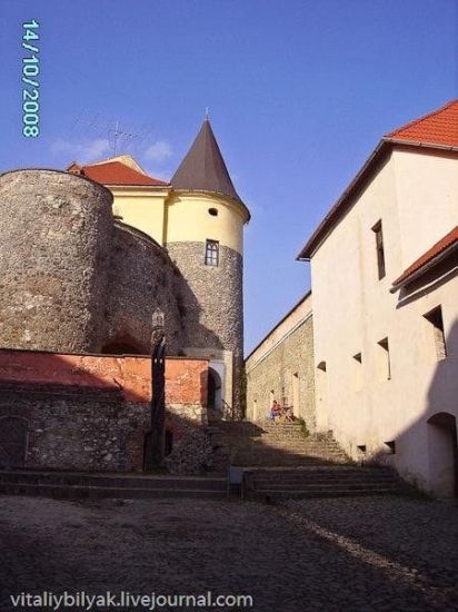 Замок Паланок на вершине вулкана в Мукачево